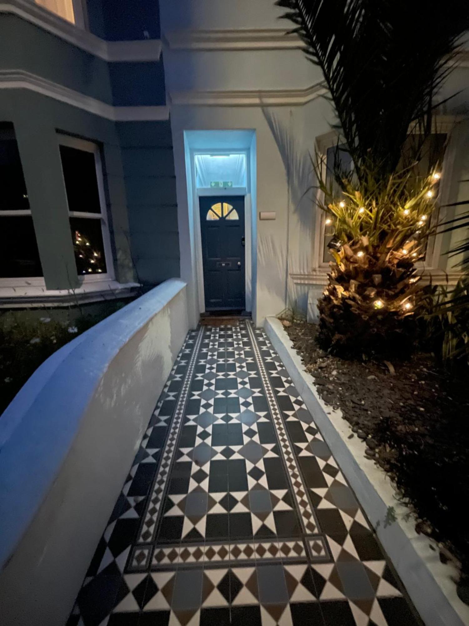 The Palms Brighton Villa Bagian luar foto